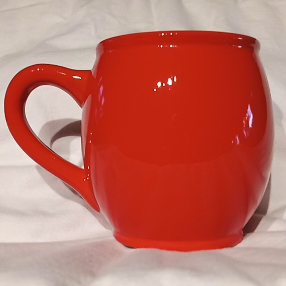 Snoopy Christmas Mug. Embossed. 2014. Red Hot. Excellent Condition. Collectible. - Picture 6 of 11